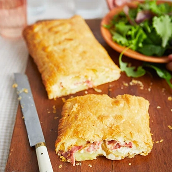Ham, cheese & potato pie